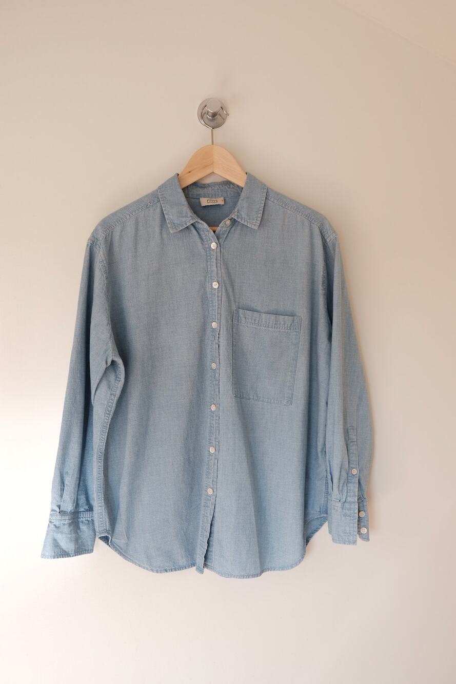 AYR All Day Chambray Shirt Size S Light Wash Denim Button Down Classic